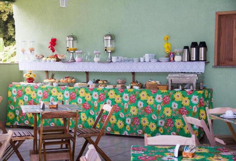 Четырехместный Номер Deluxe, Pousada Mama áfrica