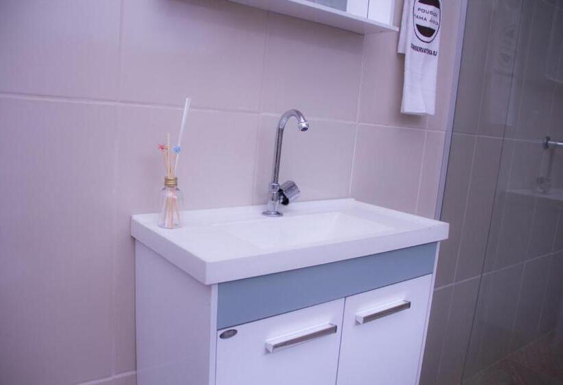 جناح إدارى, Pousada Mama áfrica