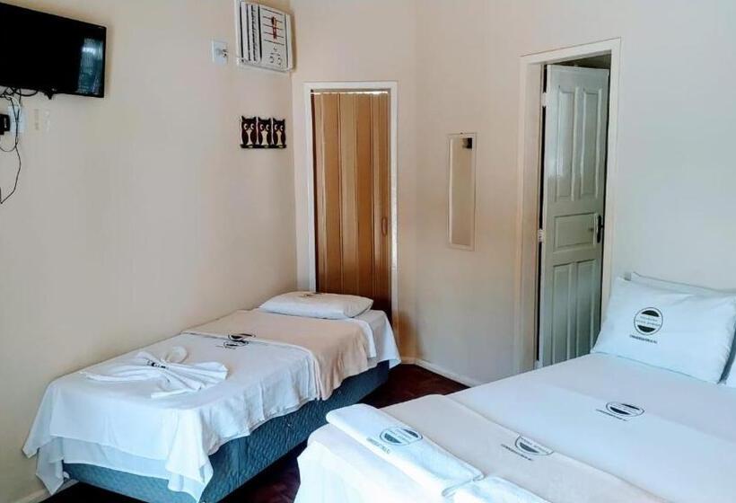 غرفة ديلوكس رباعية, Pousada Mama áfrica