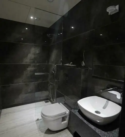 Executive-huone, Radiance