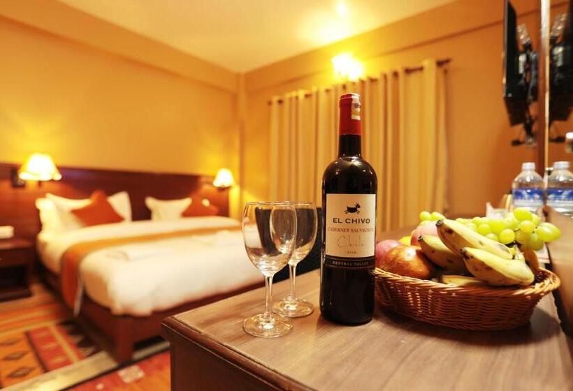 اتاق لوکس, The Clock