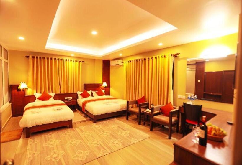 اتاق لوکس خانوادگی, The Clock