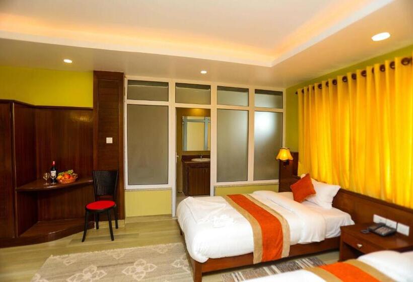 سوییت جونیور, The Clock