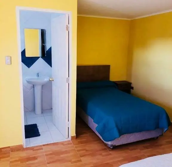 اتاق لوکس, Hostal Apanantor 1