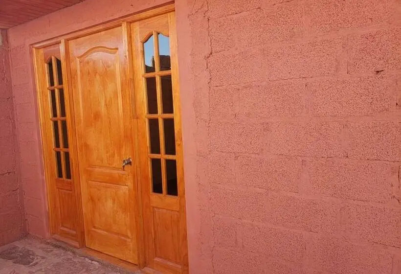 اتاق استاندارد سه نفره, Hostal Apanantor 1