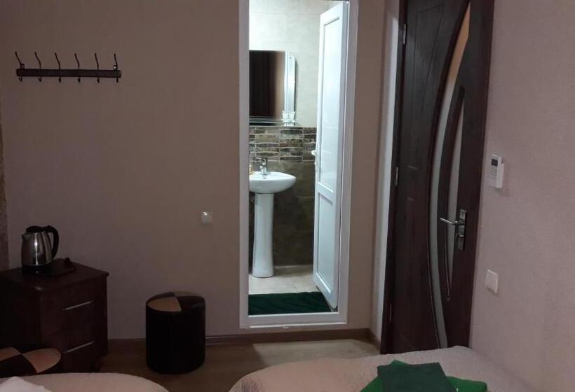 اتاق عادی, Mango Guesthouse