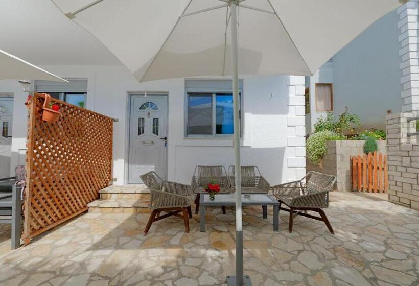 חדר משפחתי נוף לים, Eduard Lagji Apartament