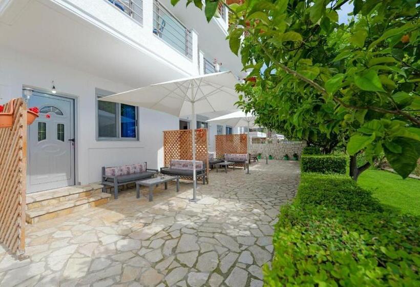 חדר סטנדרט לשלושה, Eduard Lagji Apartament