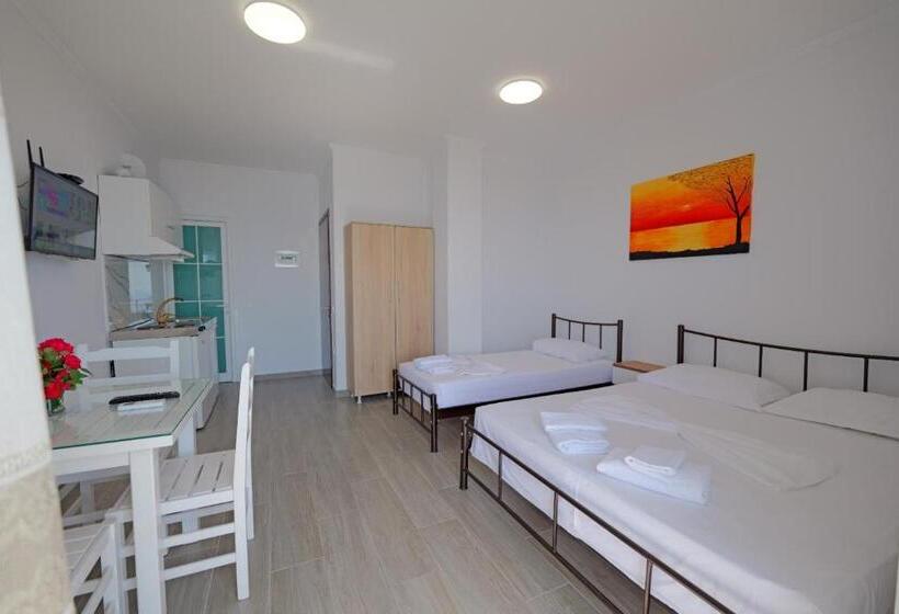 Triple Room Sea View, Eduard Lagji Apartament