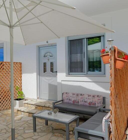 חדר משפחתי נוף לים, Eduard Lagji Apartament