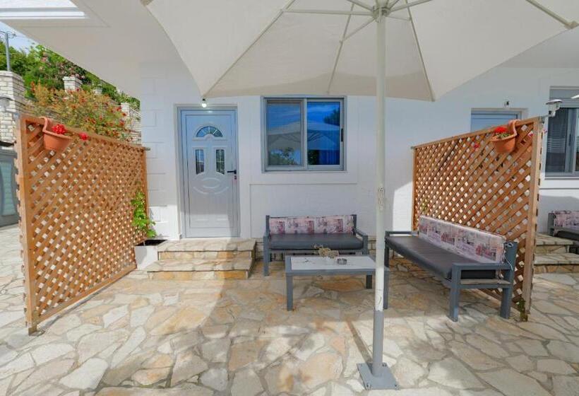 חדר סטנדרט לשלושה, Eduard Lagji Apartament