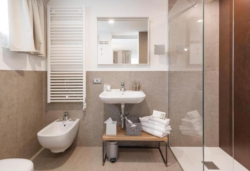 주니어 스위트, Alea   Garda Lake Suite