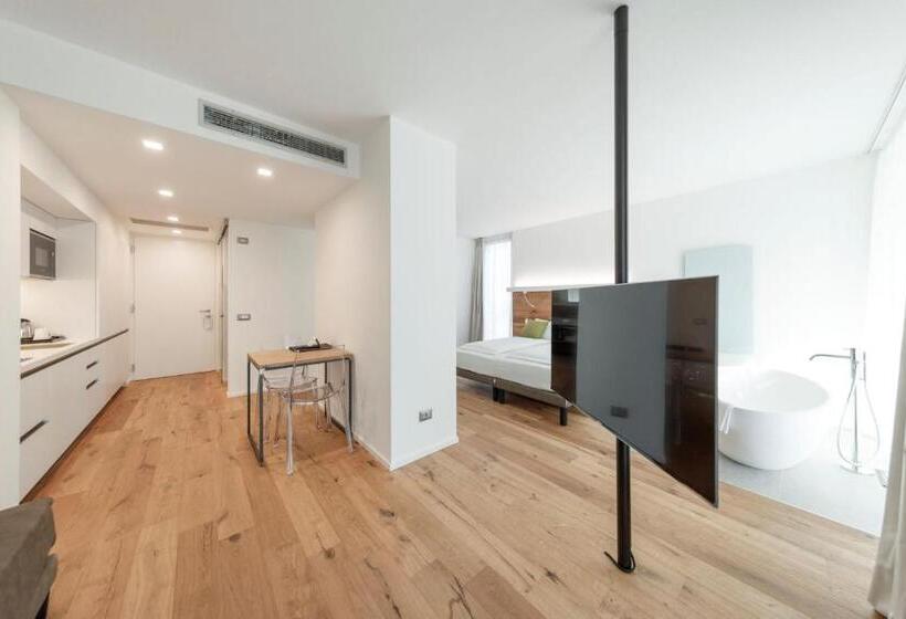 스탠다드 스튜디오, Alea   Garda Lake Suite