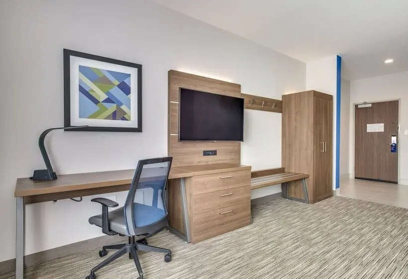 身障者適用スイートルーム, Holiday Inn Express & Suites   Denton South, An Ihg