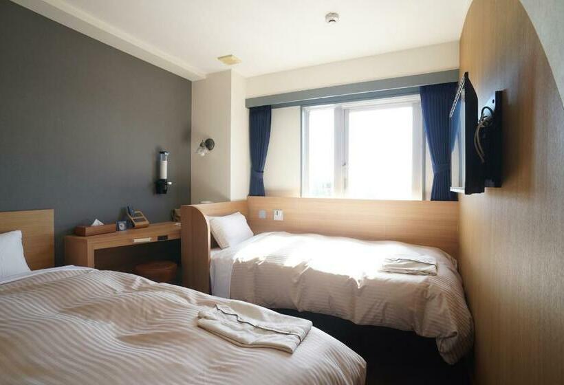 Quarto Estandar, Toyron S  Chitose