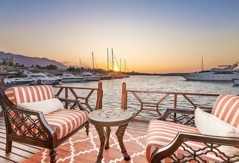 خانه 1 خوابه, Les Ambassadeurs Hotel Casino&marina