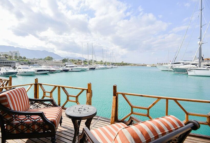 خانه 1 خوابه, Les Ambassadeurs Hotel Casino&marina