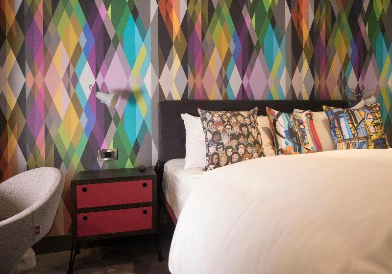 스탠다드 룸, Village Hotel Bristol Filton