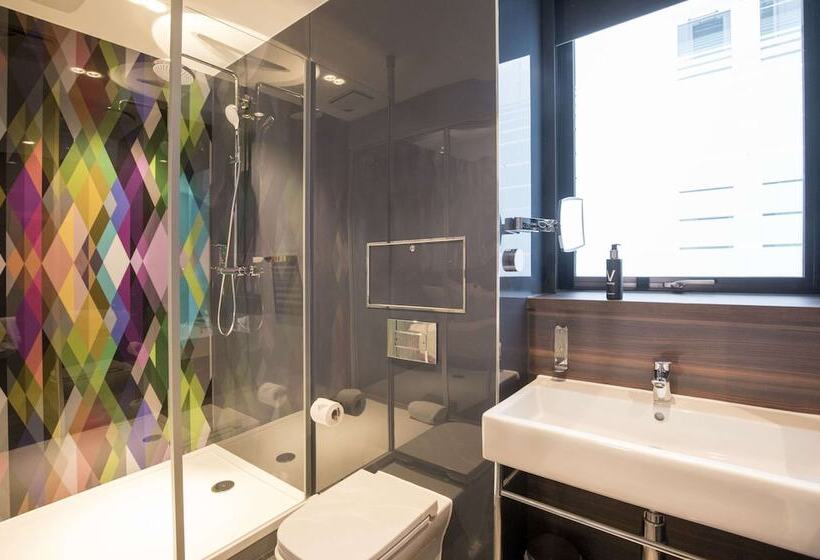 Quarto Estandar, Village Hotel Bristol Filton