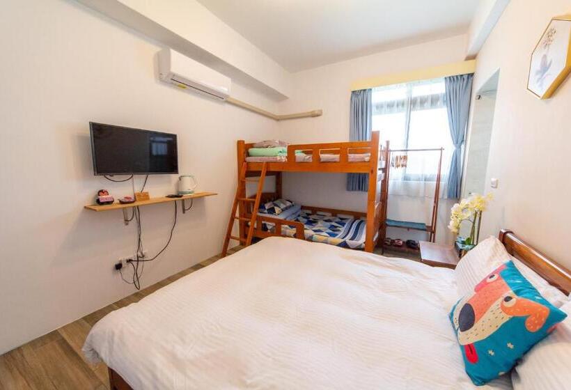 اتاق استاندارد چهار تخته, Jinguann B&b