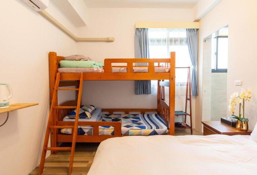 اتاق استاندارد چهار تخته, Jinguann B&b