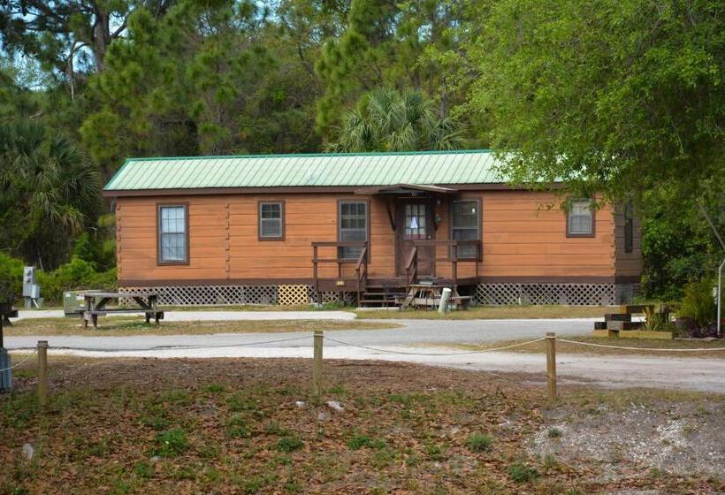 بنجلو ديلوكس, Camp Mack, A Guy Harvey Lodge