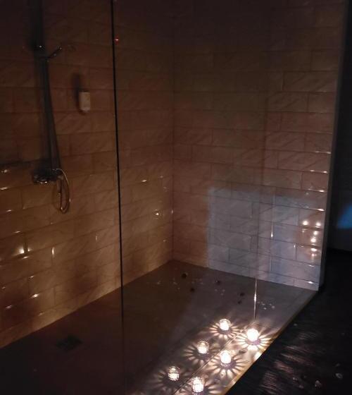 اتاق استاندارد, Rhombus