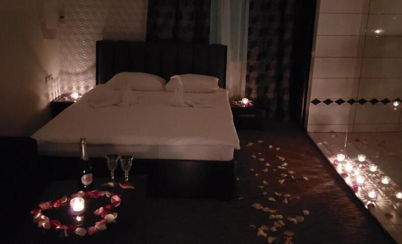 اتاق استاندارد, Rhombus