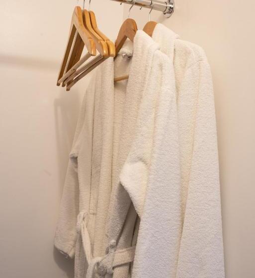 اتاق استاندارد, Rhombus