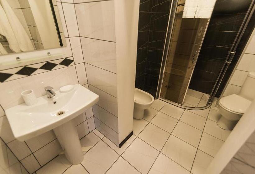 آپارتمان 1 خوابه با تراس, Rhombus