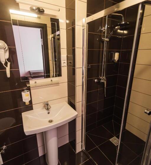 Suite with Terrace, Rhombus