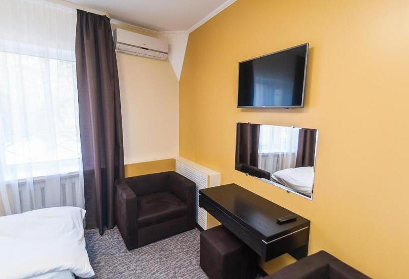 اتاق استاندارد با بالکن, Rhombus