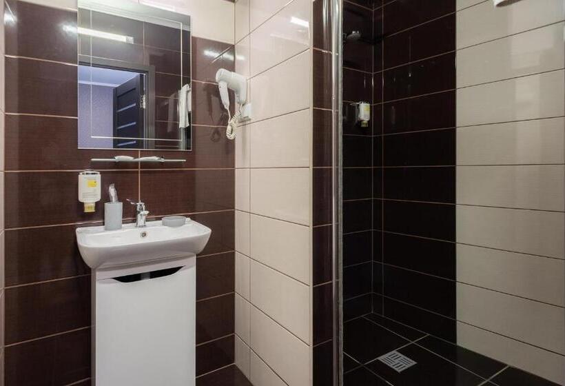 اتاق استاندارد یک نفره, Rhombus