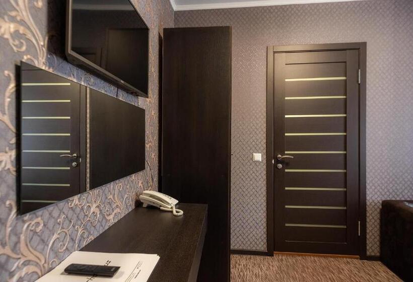 اتاق استاندارد یک نفره, Rhombus