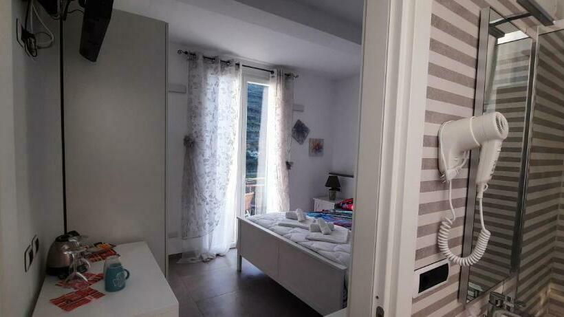 Номер Deluxe Вид на Море с Балконом, Olimpo Affittacamere