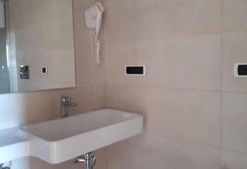 Номер Стандарт, Olimpo Affittacamere