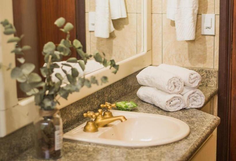 Семейный Номер, Rogai Hotel Pousada