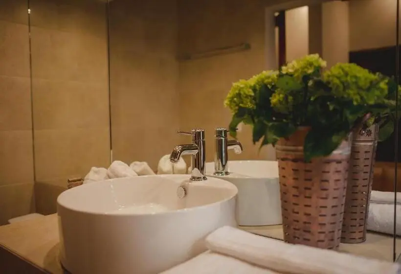 اتاق لوکس, Casa 5 Bed & Breakfast