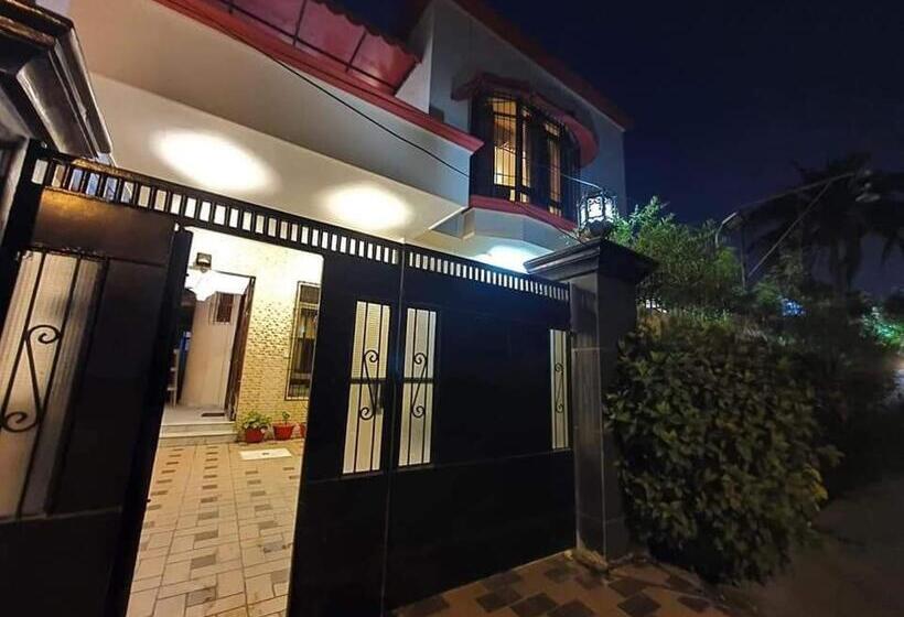 اتاق لوکس, Imperial Inn Karachi