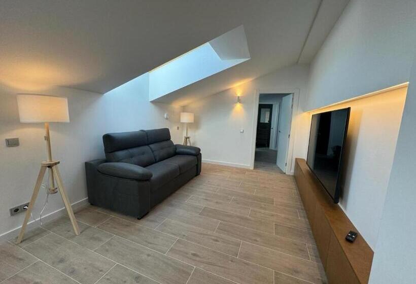 １ベッドルームペントハウスアパート, Aldeas De Ezcaray