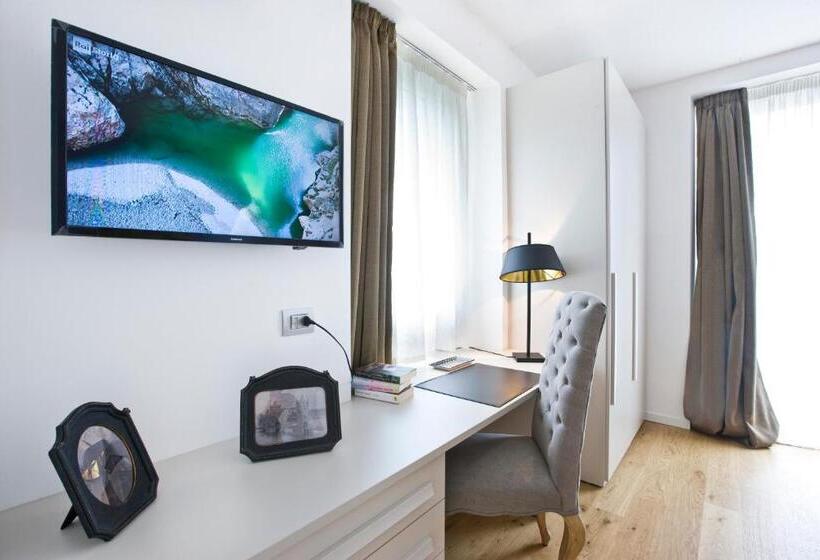 جناح, Manzoni 124 Bed&relax
