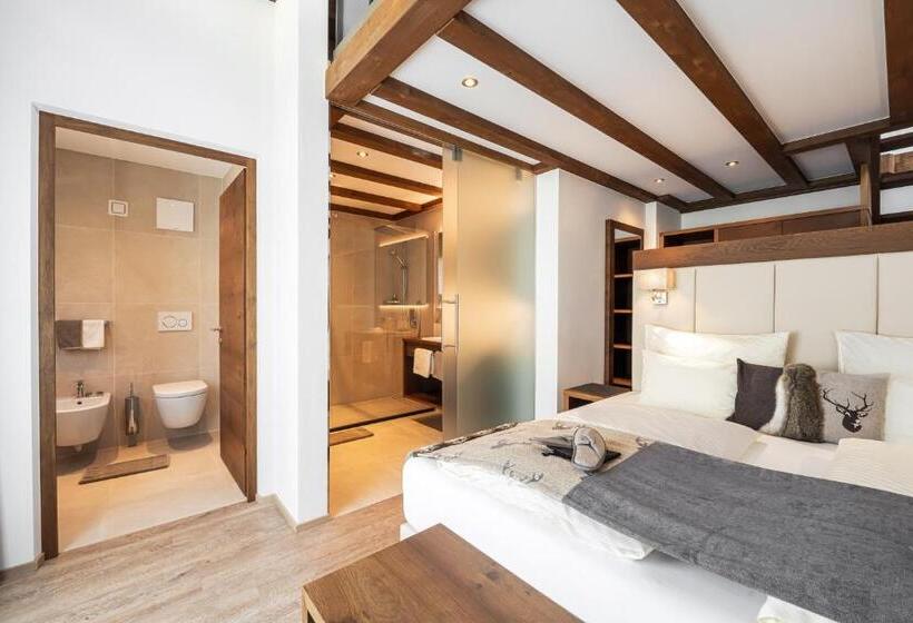 Полулюкс, Arya Alpine Lodge