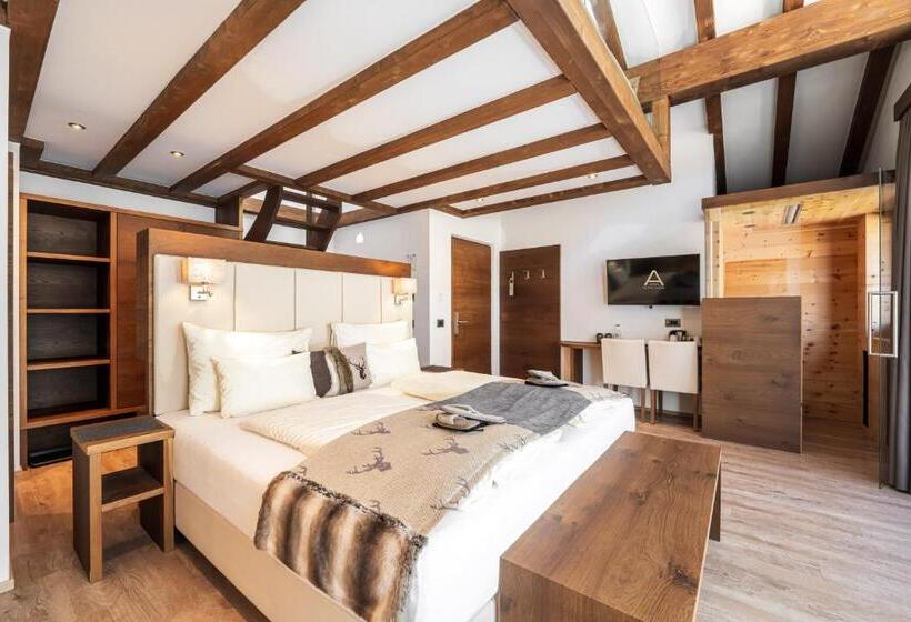 Полулюкс, Arya Alpine Lodge