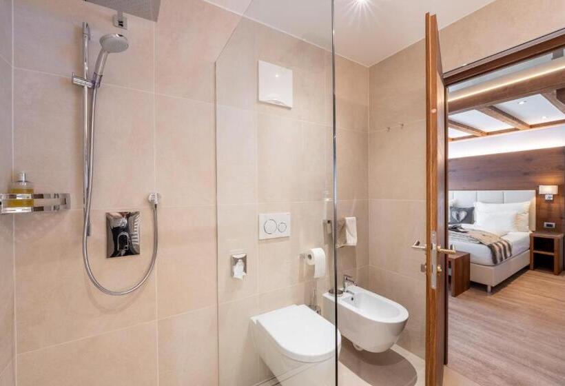 Стандартный Номер Кровать Кинг, Arya Alpine Lodge