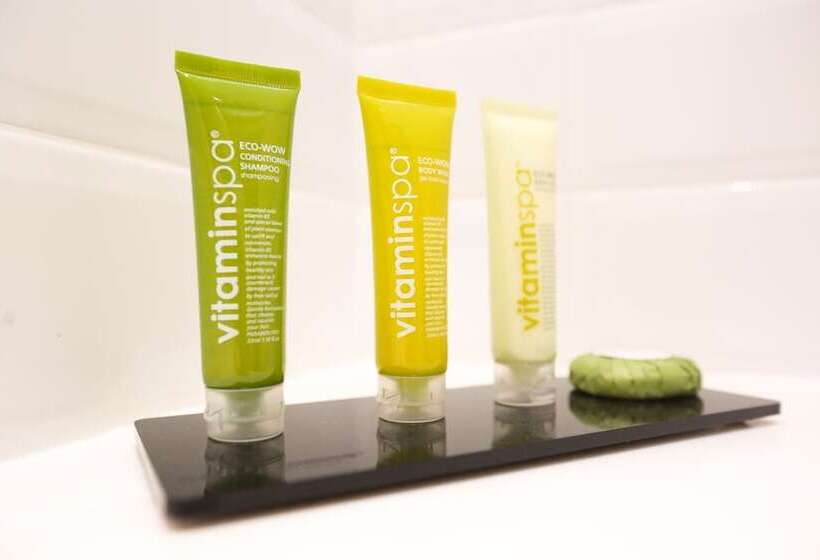 اتاق سوپریور, A Hotel Bugis