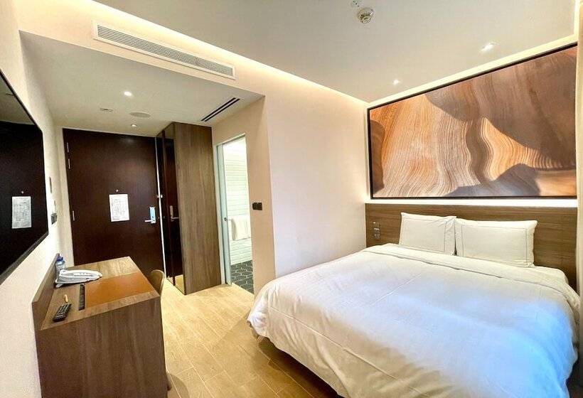 اتاق سوپریور, A Hotel Bugis