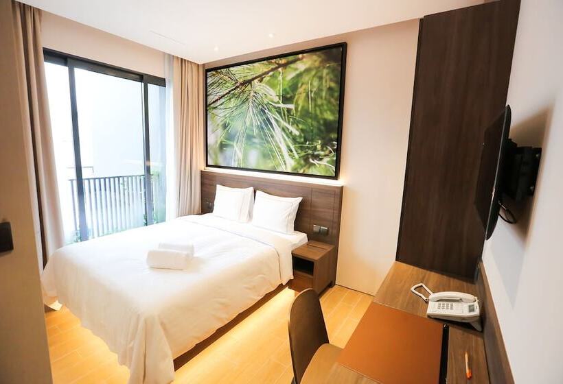 اتاق سوپریور, A Hotel Bugis