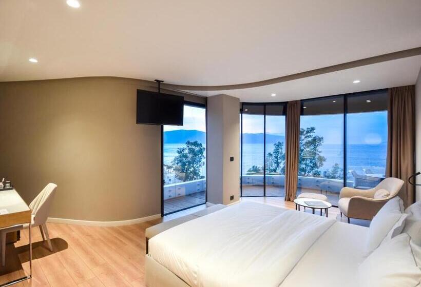 סוויטת 2 חדרי שינה, Yacht