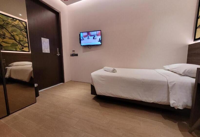 اتاق لوکس یک تخته, A Hotel Bugis