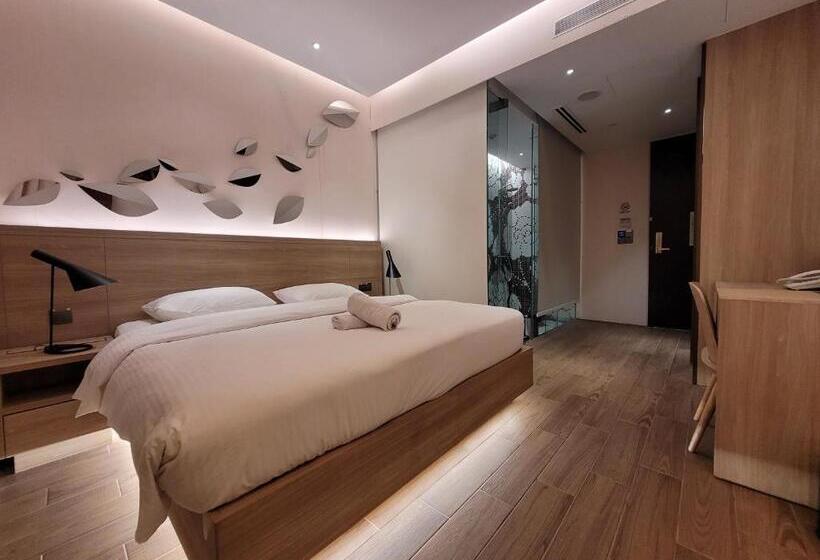 اتاق سوپریور با تخت بزرگ, A Hotel Bugis